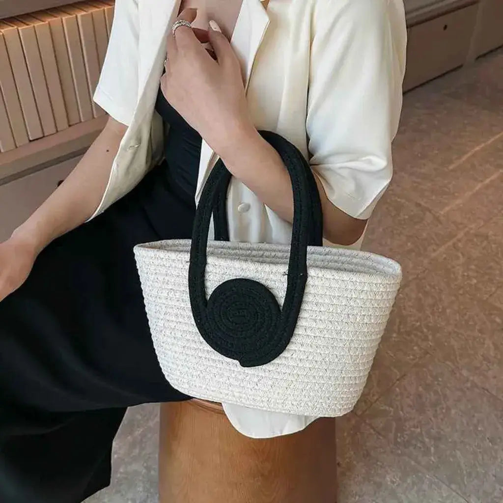 Nature Beige Straw Clutch