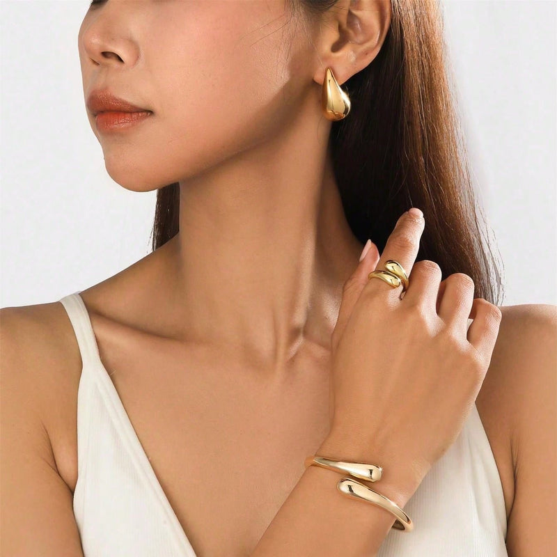 Drop Set in Stainless Steel – Earrings, Ring and Bracelet