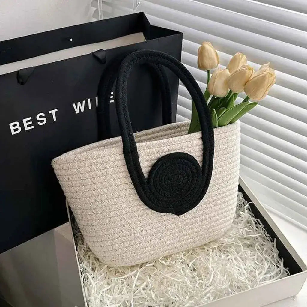 Nature Beige Straw Clutch