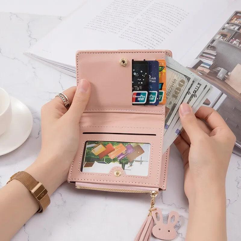 Women’s Genuine Leather Embroidered Wallet – Puffer Lilie